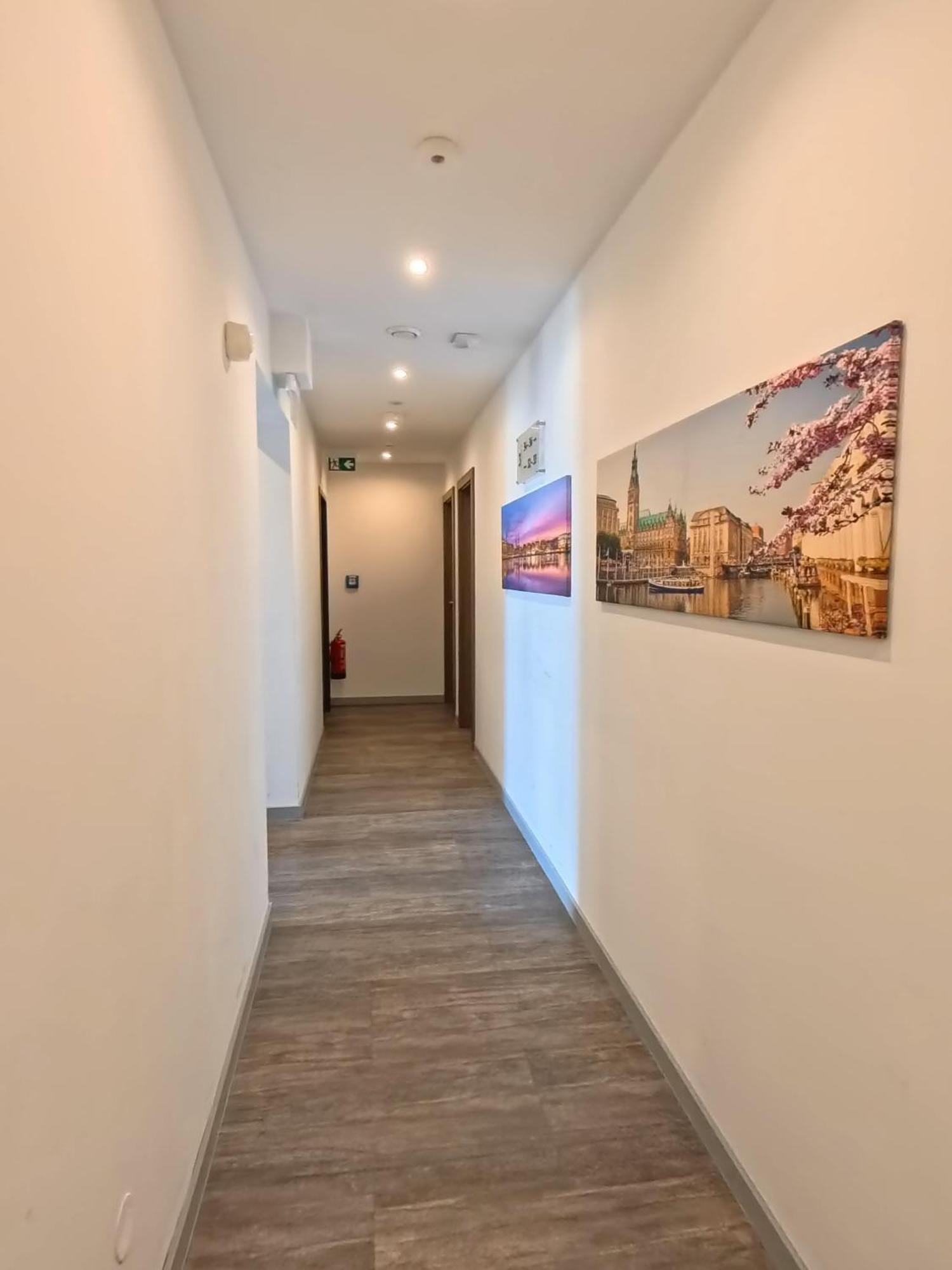 Hotel Novera *